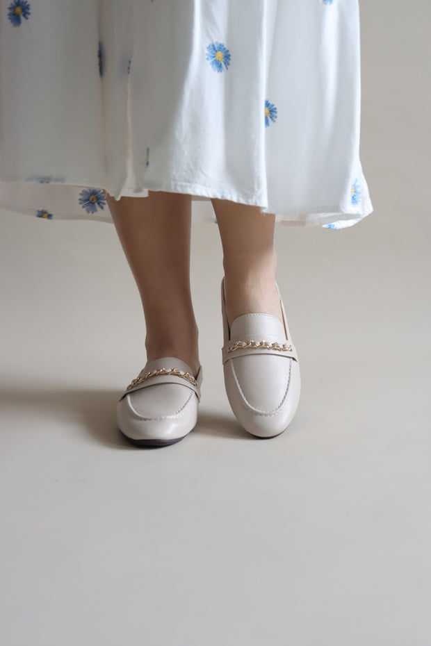 Luna Chained Loafers (Ivory) - Our Daily Avenue